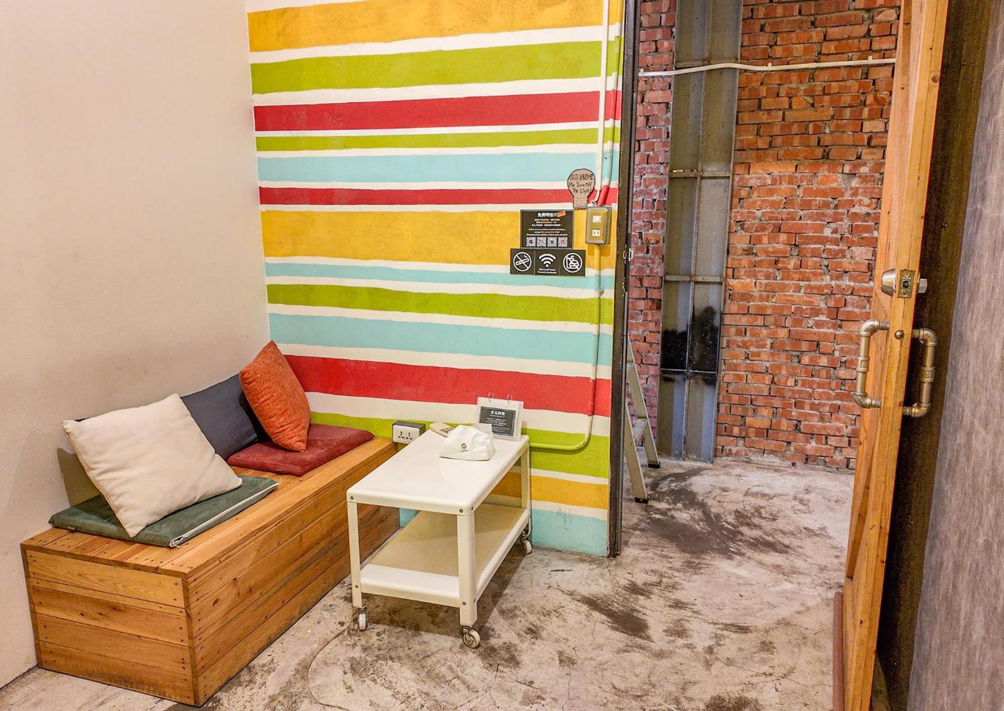 62巷背包客棧 Lane62 Hostel Longjing Eksteriør bilde